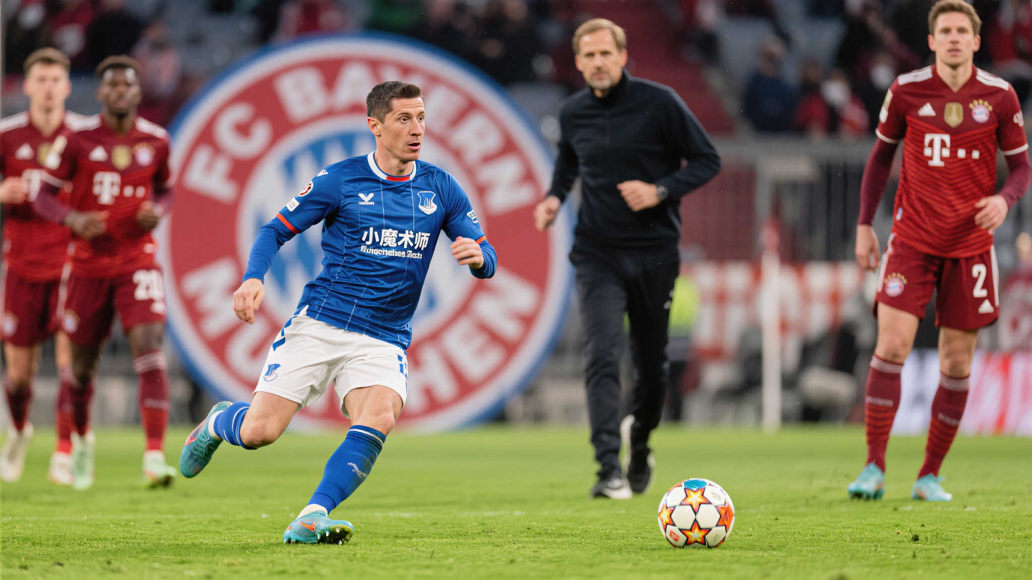 对于拜仁来说，他们目前急需一个能够填补得分空缺、提